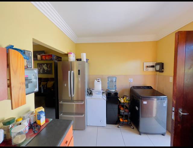 4 BEDROOM HOUSE FOR SALE IN SONHEUWEL EXT 1